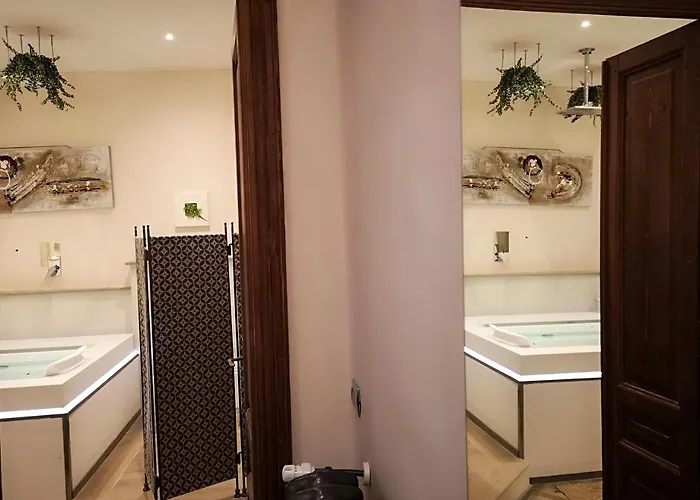 Conterosso3 Konukevi Alba (Piedmont)